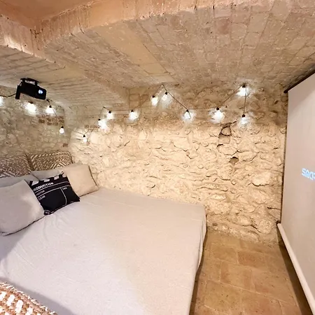 Kalma - Via Manno With Mini Cinema